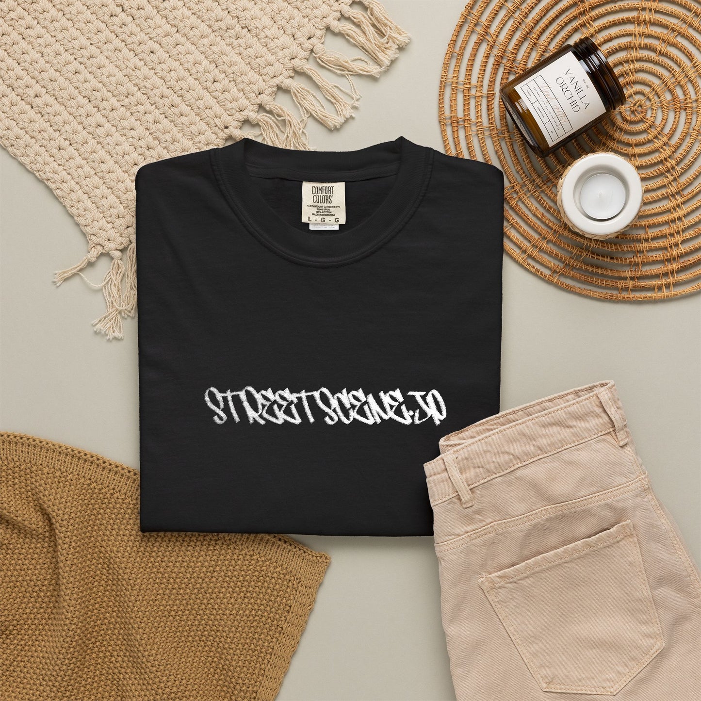 EMBROIDERED TEE